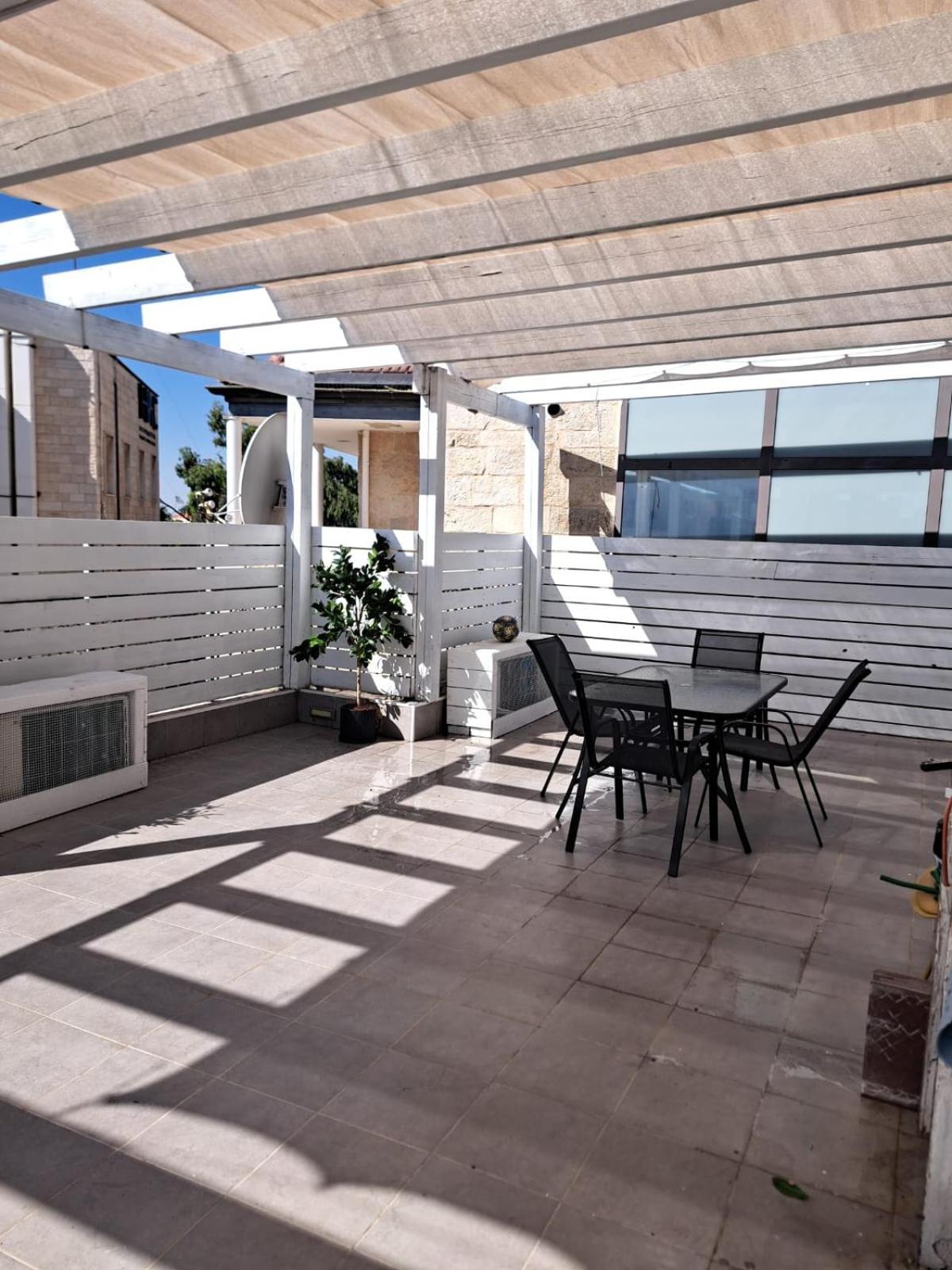 Authentic One Bedroom Apartment In City Center Jerozolima Zewnętrze zdjęcie