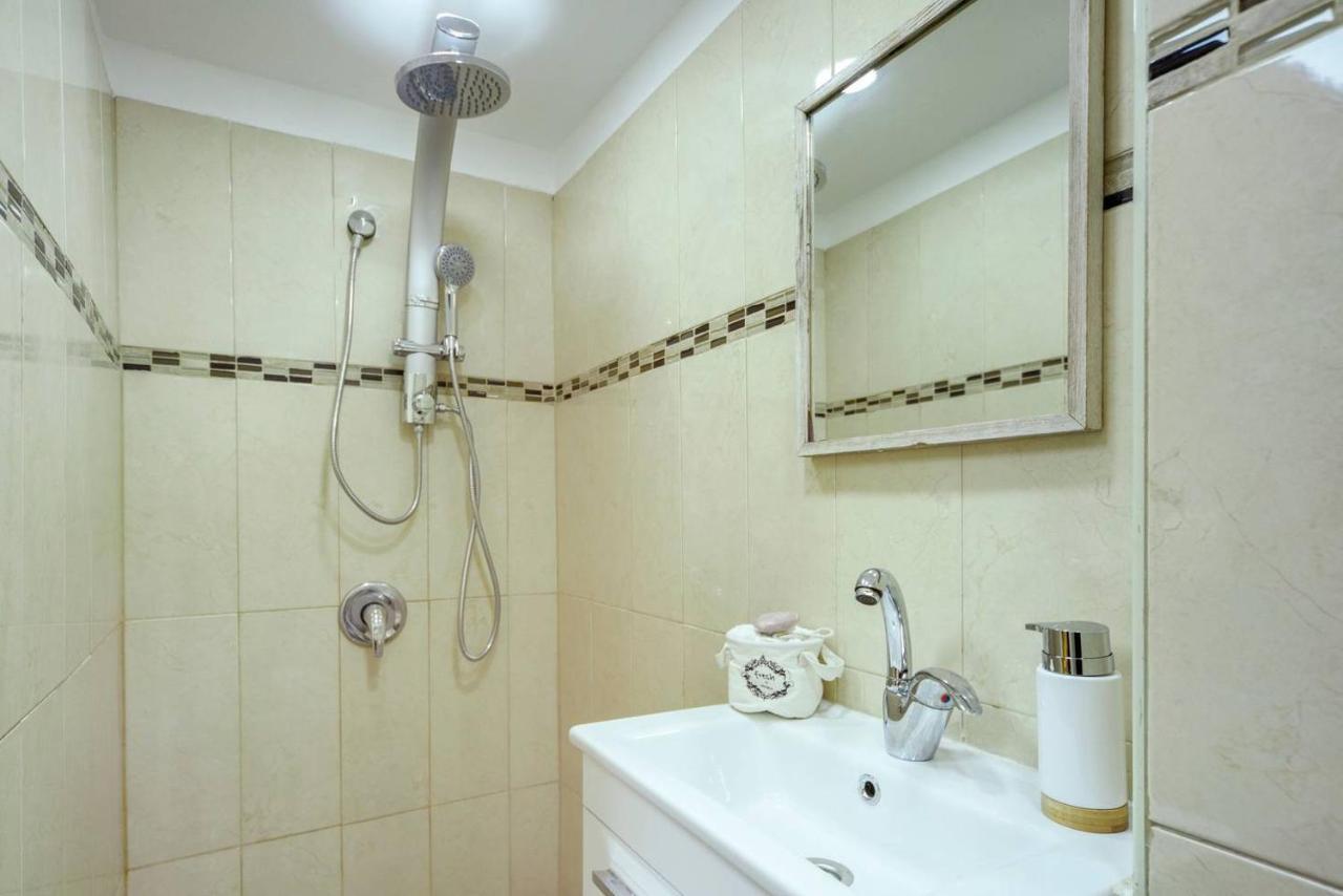 Authentic One Bedroom Apartment In City Center Jerozolima Zewnętrze zdjęcie